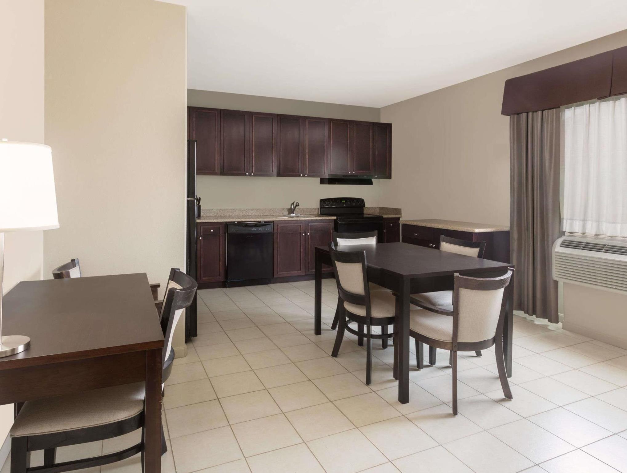 Baymont By Wyndham Columbus Ξενοδοχείο Εξωτερικό φωτογραφία